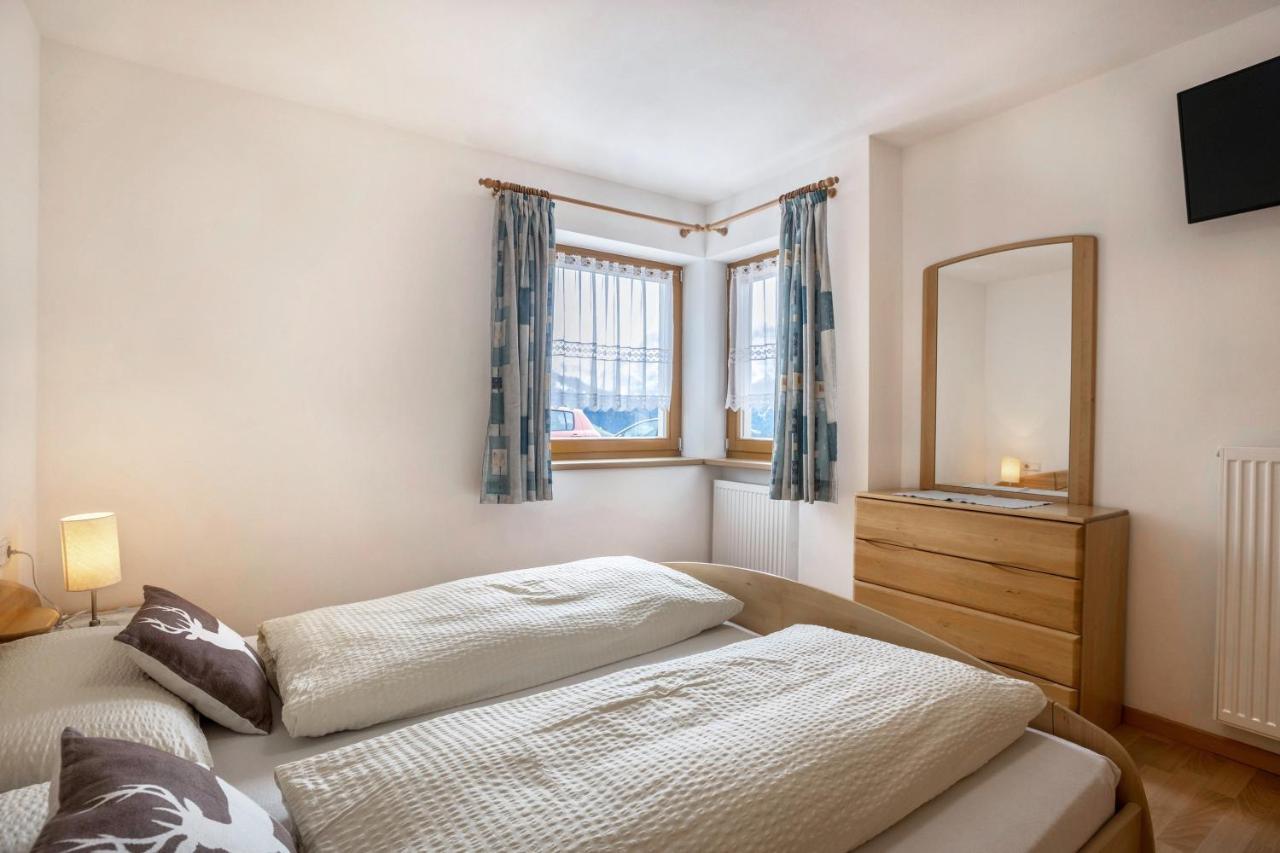 Haus Belodei - Apt B San Martino in Badia Dış mekan fotoğraf